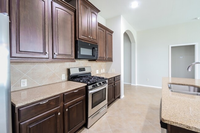 Building Photo - 26122 Serenity Oaks Dr