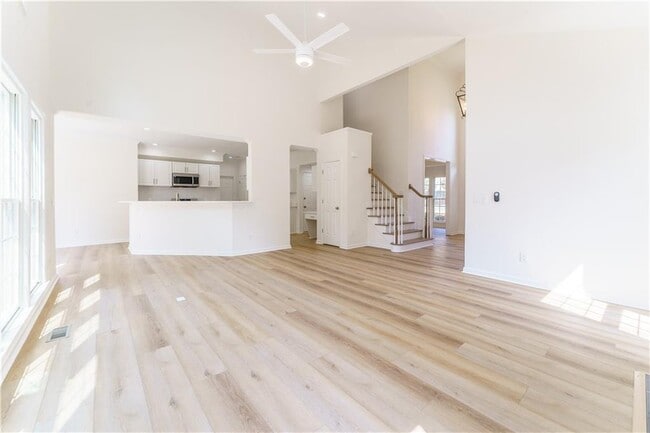 Building Photo - 3272 Pomarine Ln NW