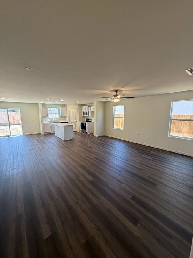 Building Photo - Brand New Turnkey Home