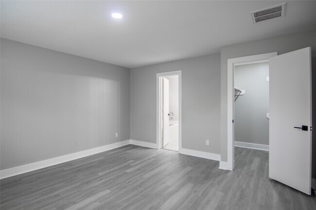 Building Photo - 20911 Young Meadows Way