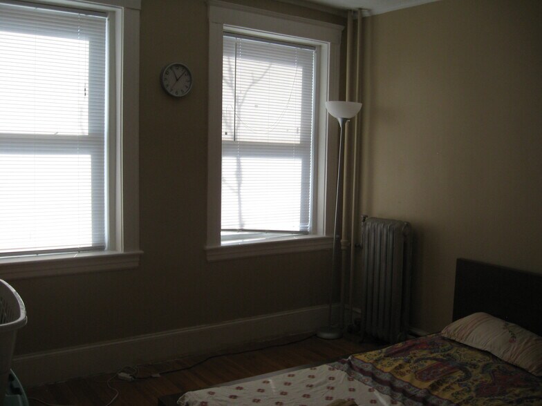 Building Photo - 1607 Commonwealth Ave