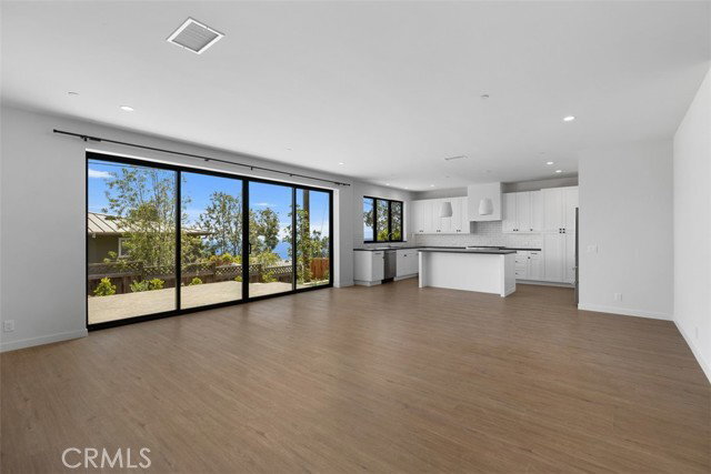 Building Photo - 21552 Treetop Ln