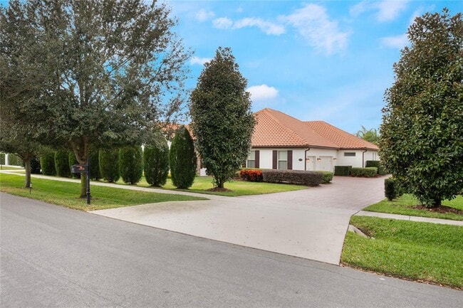 Building Photo - 6020 Marleon Dr