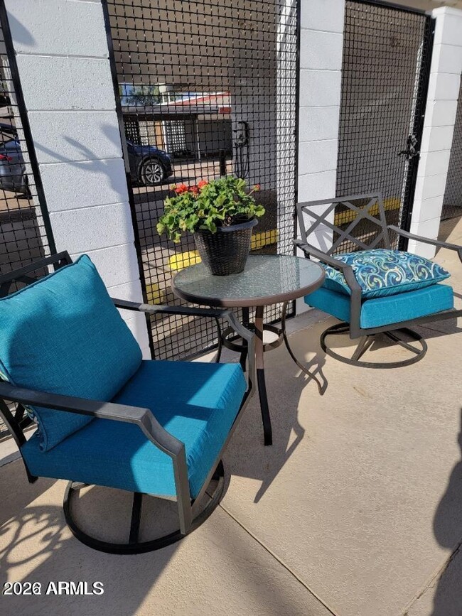 Building Photo - 4242 N 31st Pl