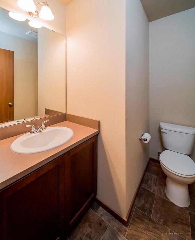 Building Photo - 10323 67th Ave NE