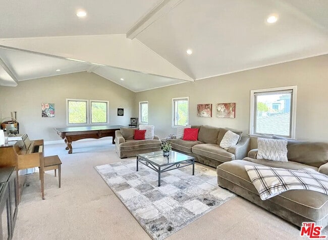 Building Photo - 3250 Midvale Ave