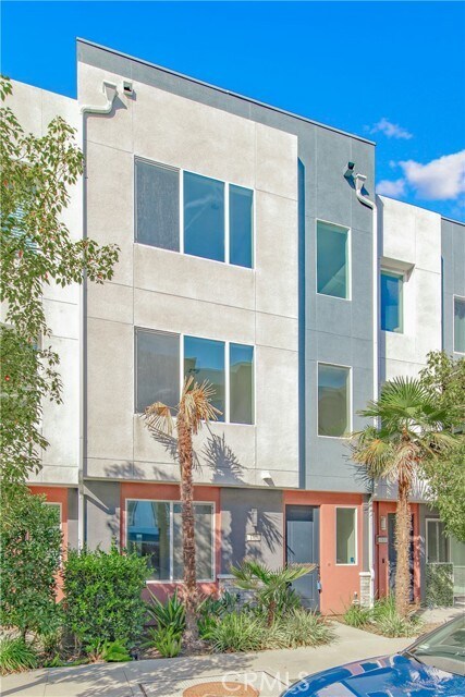 Primary Photo - 185 Steely