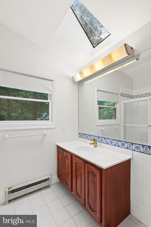 Building Photo - 5222 Duvall Dr