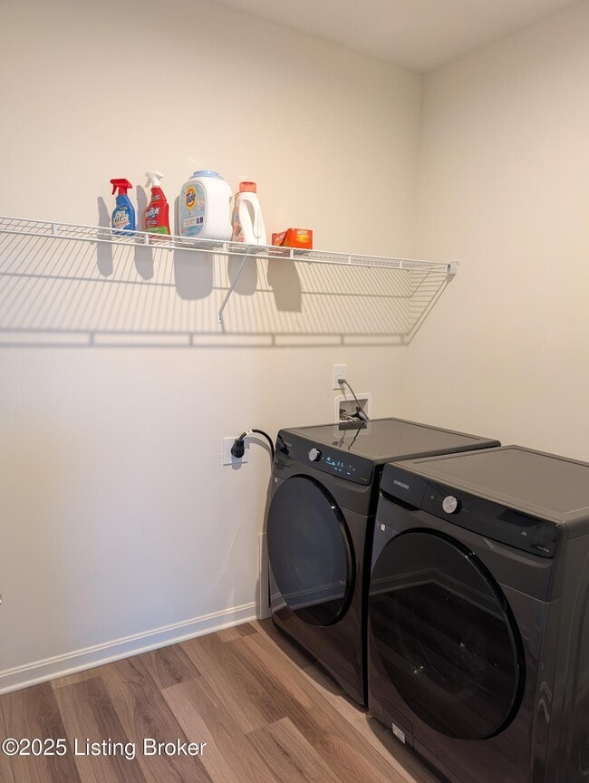 Building Photo - 2861 Hamilton Springs Dr