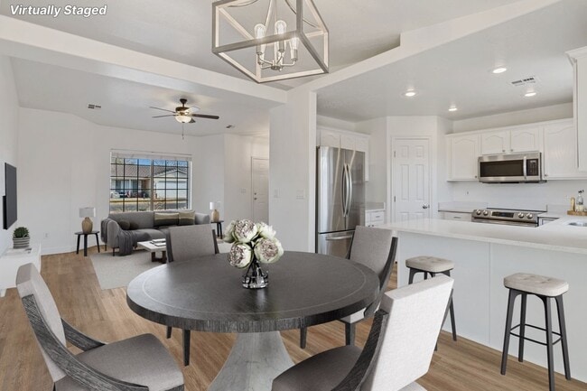 Building Photo - "Beautiful 3-Bed 2-Bath home with a large yard in Ivins!"