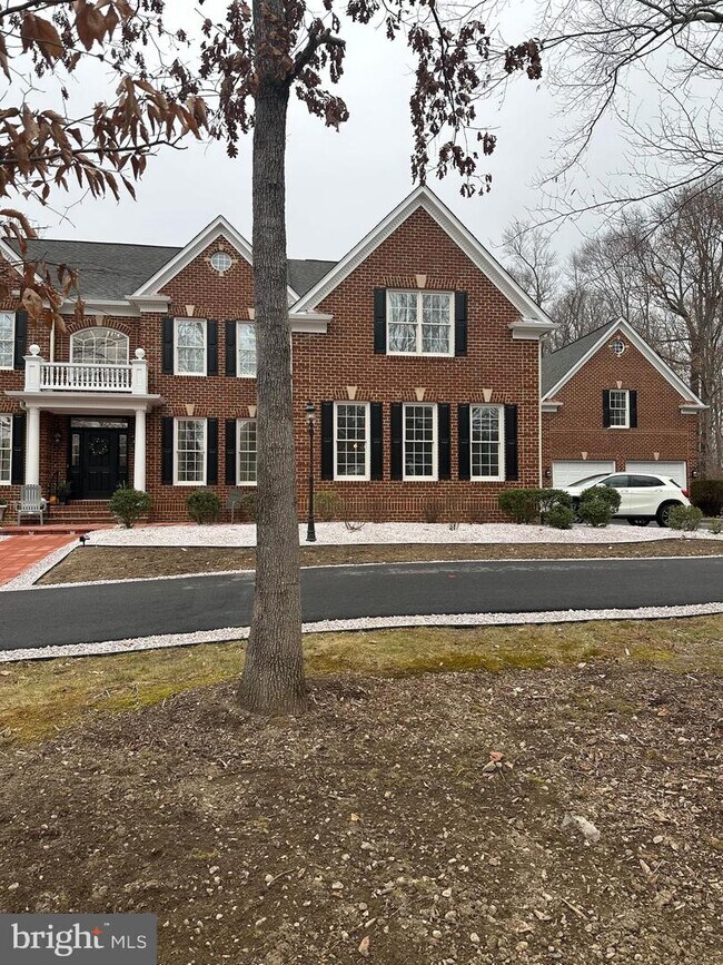 Primary Photo - 9840 Hampton Rd