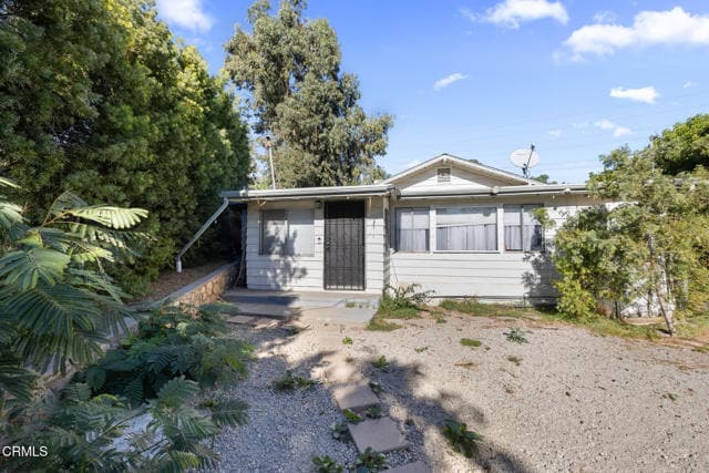 Building Photo - 11798 Kagel Canyon St