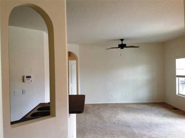 Building Photo - 2300 Betsy Ross Ln