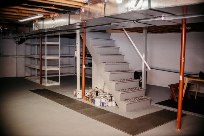 Building Photo - 1449 Jill Dr