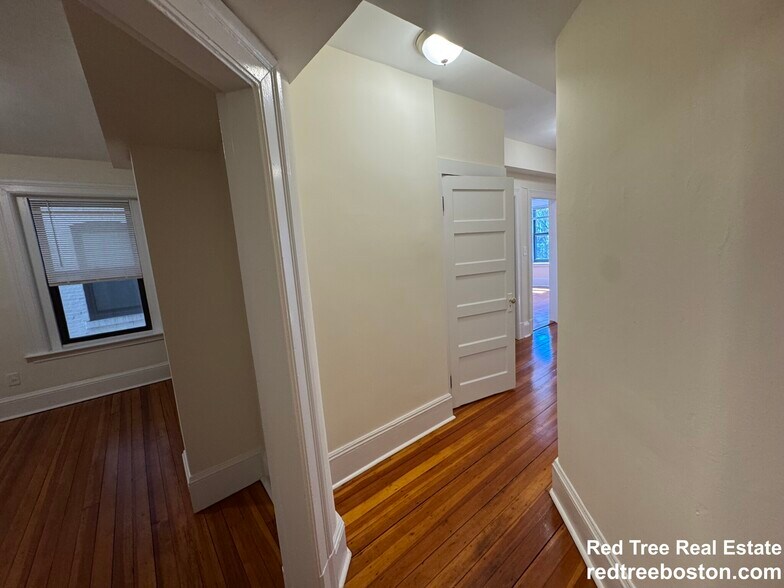 Building Photo - 885 Massachusetts Ave