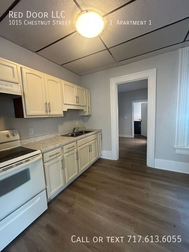 Building Photo - 1015 Chestnut St