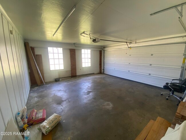Building Photo - 1656 Bellridge Dr