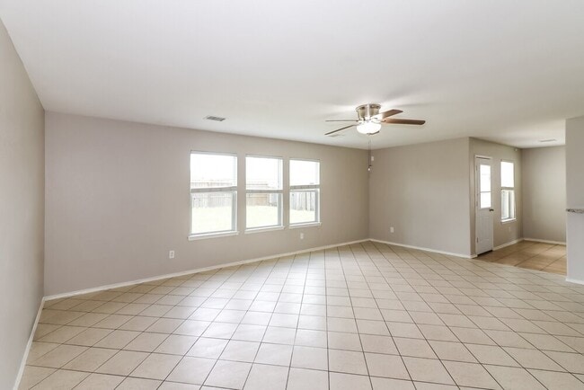 Building Photo - 20318 Clydesdale Ridge Dr