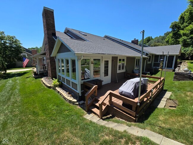 Building Photo - 8198 Foxchase Cir