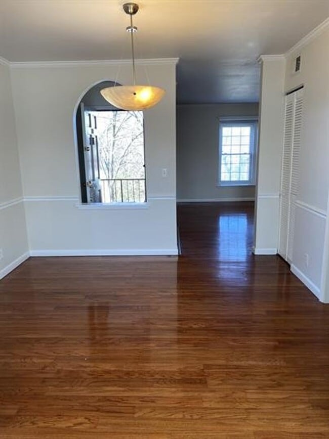 Building Photo - Green Hills Condo with Easy Access to I440