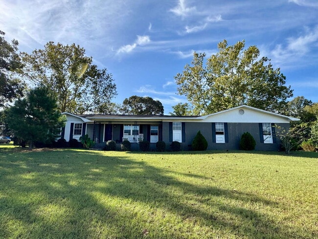 Primary Photo - 163 Vining Dr