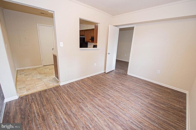 Building Photo - 804 College Ln