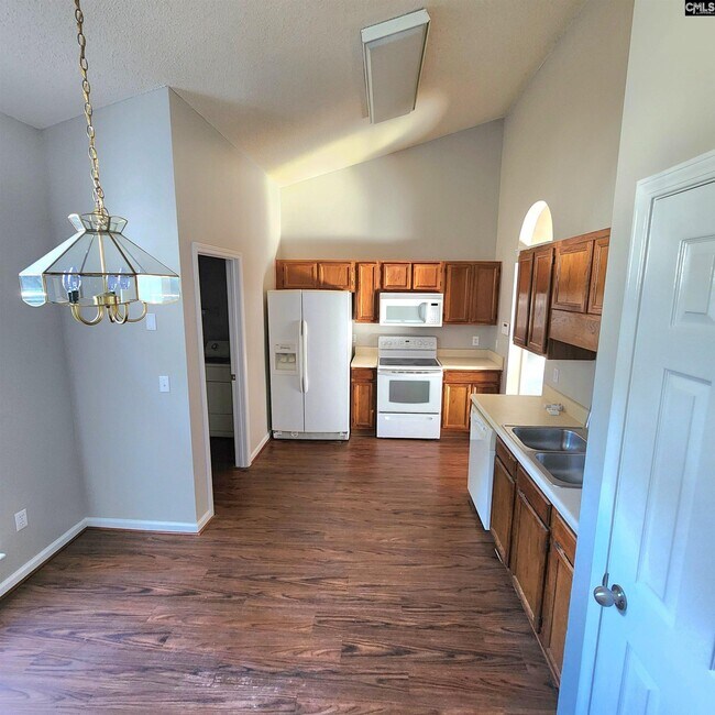 Building Photo - 222 Salusbury Ln