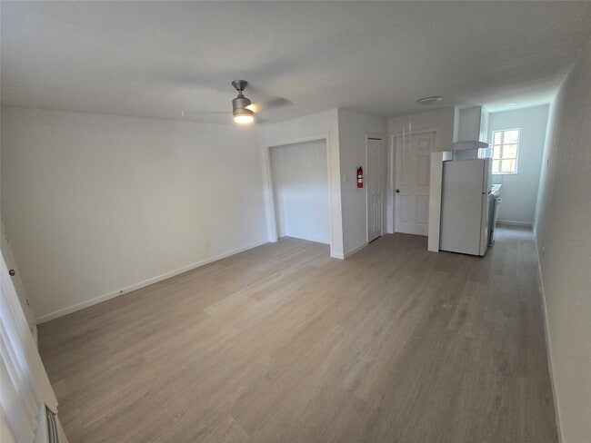 Building Photo - 2501 Yoakum Blvd