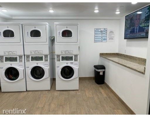 Building Photo - Studio, 1 bath Condo - 16 5th St 17 Unit 17