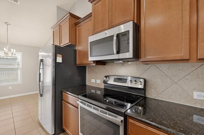 Building Photo - 18401 Friendship Hill Dr