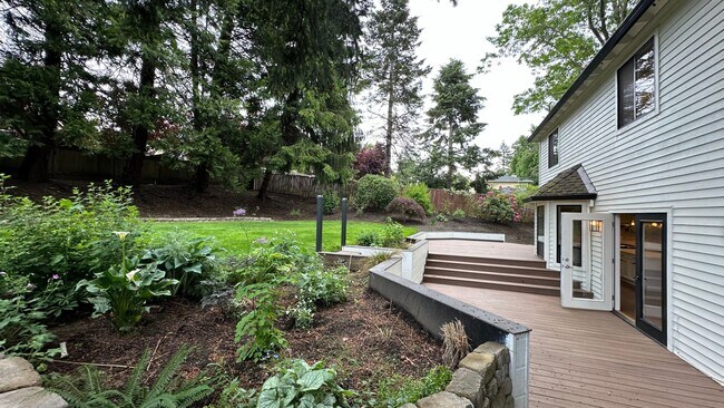 Building Photo - Exquisite 3 Bedroom, 3 Bath Home for Rent ...