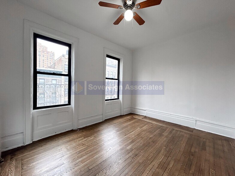 Building Photo - 3139 Broadway