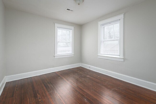 Building Photo - 3220 Bayonne Ave