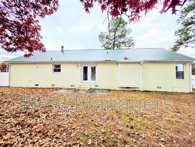 Building Photo - 7320 Avila Dr