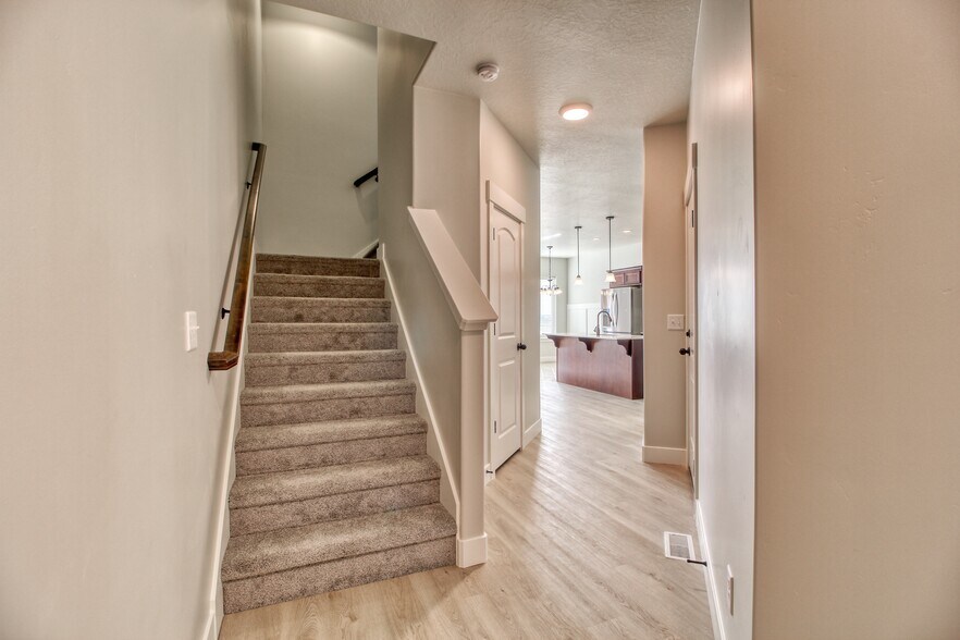 Building Photo - 2020 N 3830 W