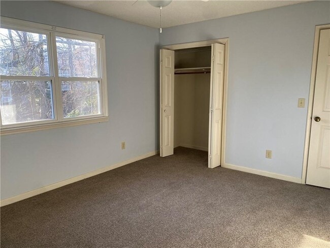 Building Photo - 105 Floss Flower Ct