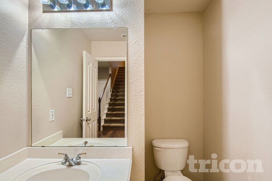 Building Photo - 4203 Wildbriar Ln