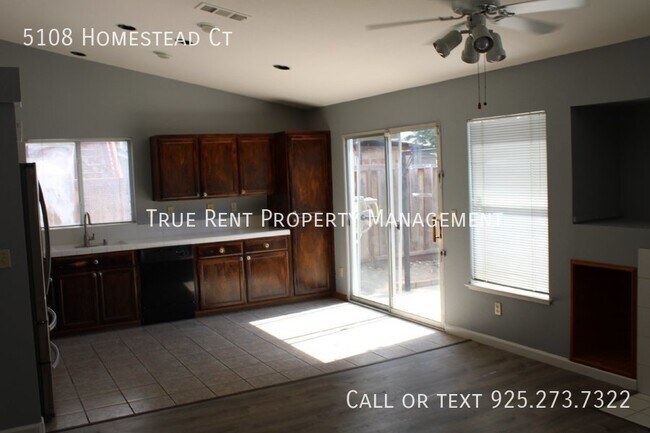 Building Photo - Well Kept 3 Bed, 2 Bath Single Story in Ni...