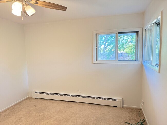 Building Photo - 4602 Sycamore Ln