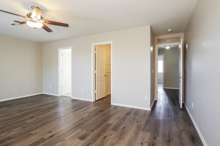 Building Photo - 8502 W Luken Way