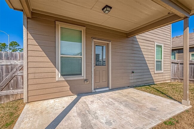 Building Photo - 4435 Champions Landing Dr