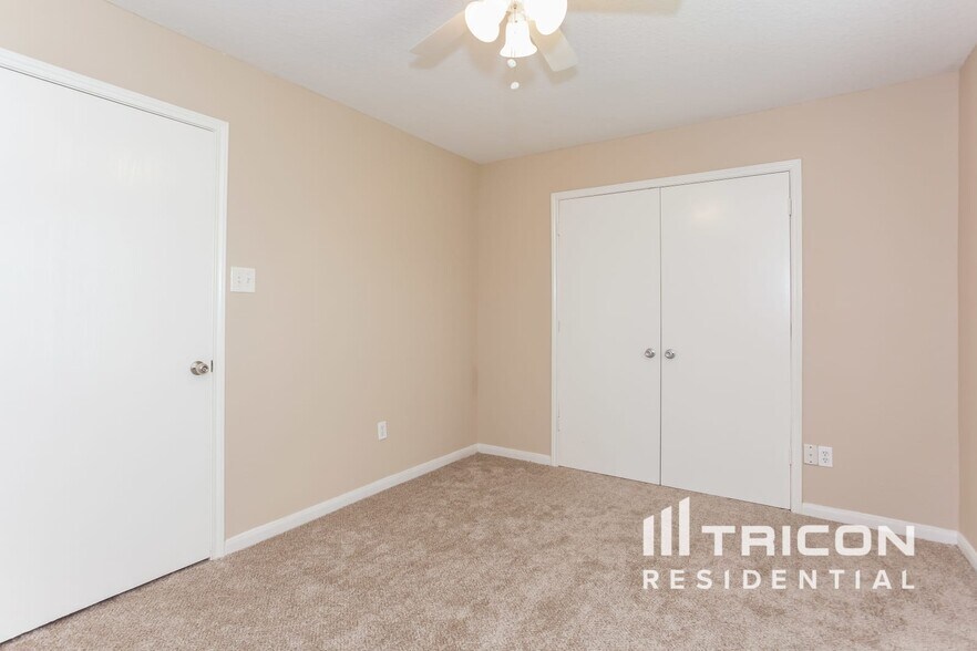 Building Photo - 5746 Gasser Ln