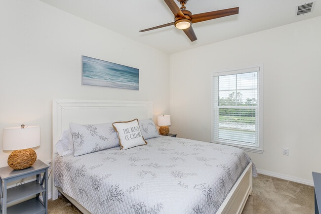 Building Photo - 6584 Carlinga Dr