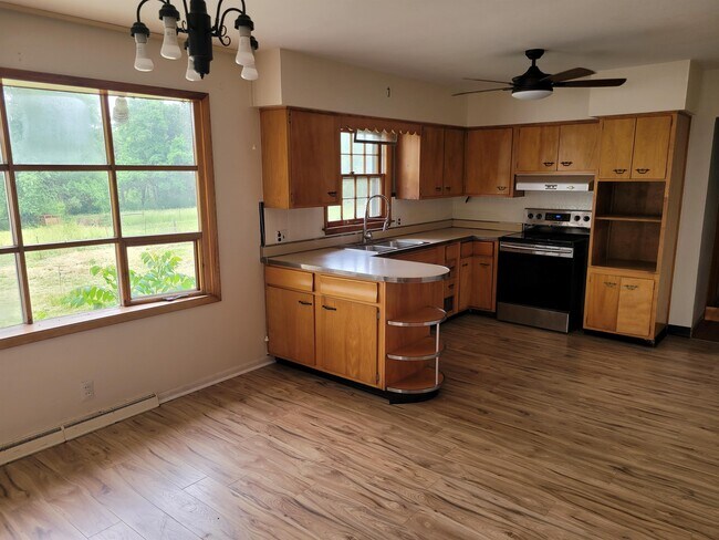 Building Photo - 2853 OH-63