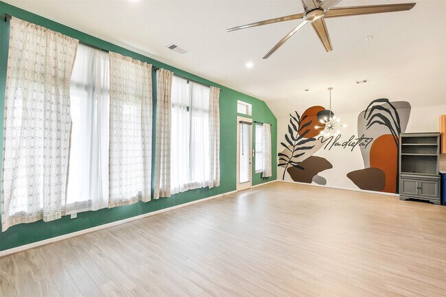 Building Photo - 8123 Cheyenne Hills Trail