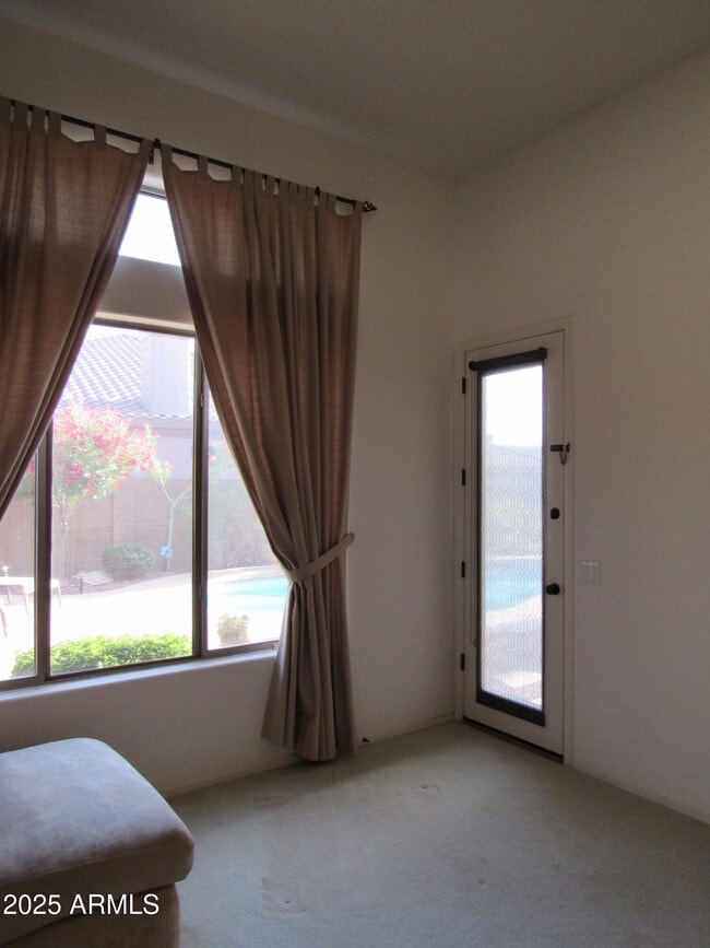 Building Photo - 4823 E Hashknife Rd