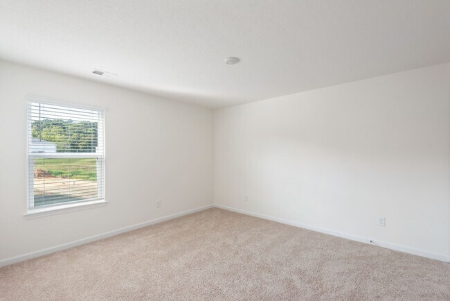 Building Photo - 118 Greystone Way