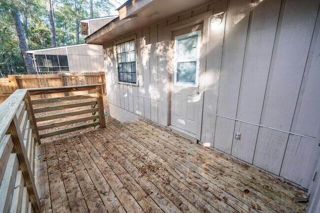 Building Photo - 1224 Brafforton Dr