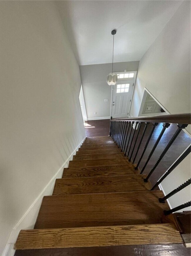 Building Photo - 759 Brownlee Ln
