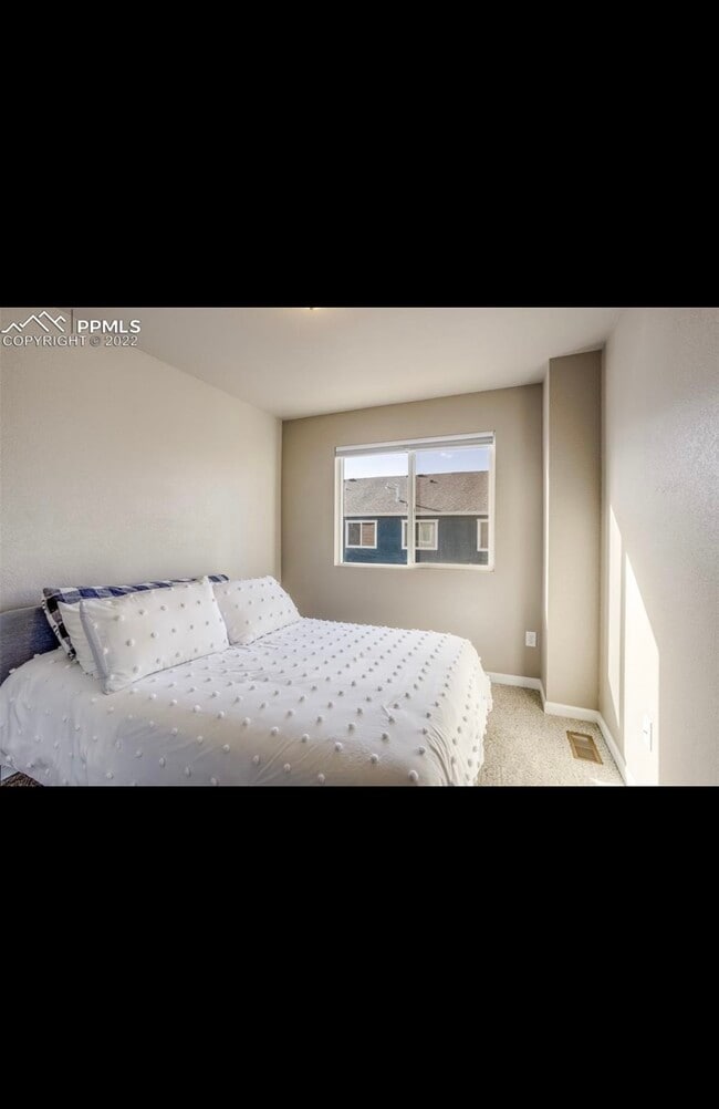 Building Photo - 4341 River Line Grv